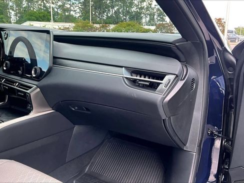 Used 2025 Lexus RX 350 w/ Convenience Package AWD/4WD image 19