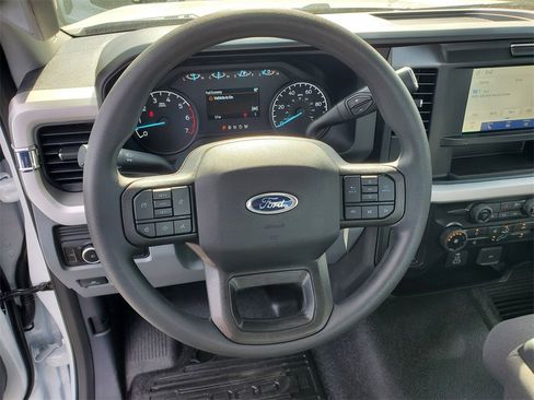 New 2026 Ford F250 XL w/ XL Chrome Package image 24