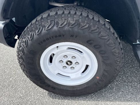 Used 2025 Ford Bronco Heritage Edition image 11