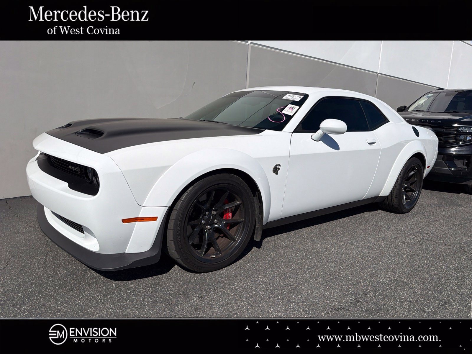 Used 2023 Dodge Challenger SRT Hellcat RWD image 1
