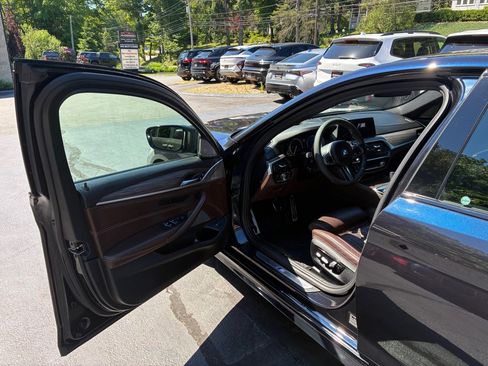 Used 2018 BMW 540i xDrive AWD/4WD image 17