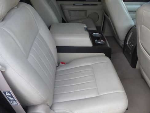 Used 2003 Lincoln Navigator Luxury image 14