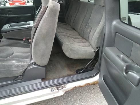 Used 2004 Chevrolet Silverado 1500 LS w/ Light Duty Power Package image 21