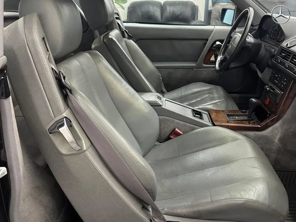Used 1993 Mercedes-Benz 300 SL image 17