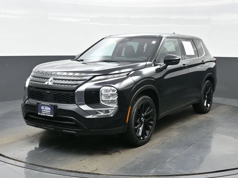 Used 2022 Mitsubishi Outlander SEL Black Edition image 1