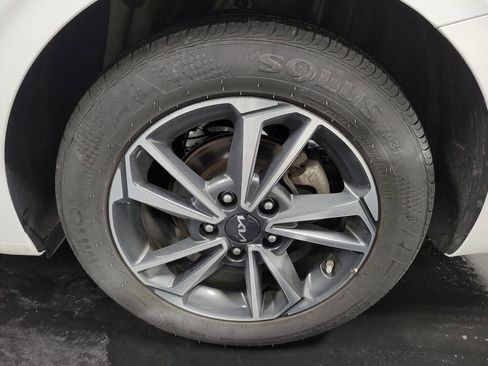 Used 2024 Kia Forte LXS image 10