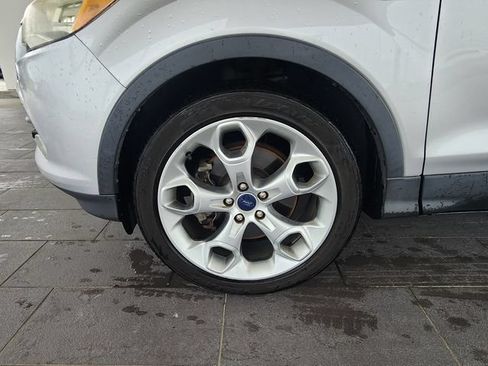 Used 2013 Ford Escape Titanium w/ Class II Trailer Tow Pkg FWD image 9