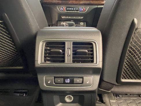 Used 2018 Audi Q5 2.0T Premium Plus w/ Premium Plus Package image 14