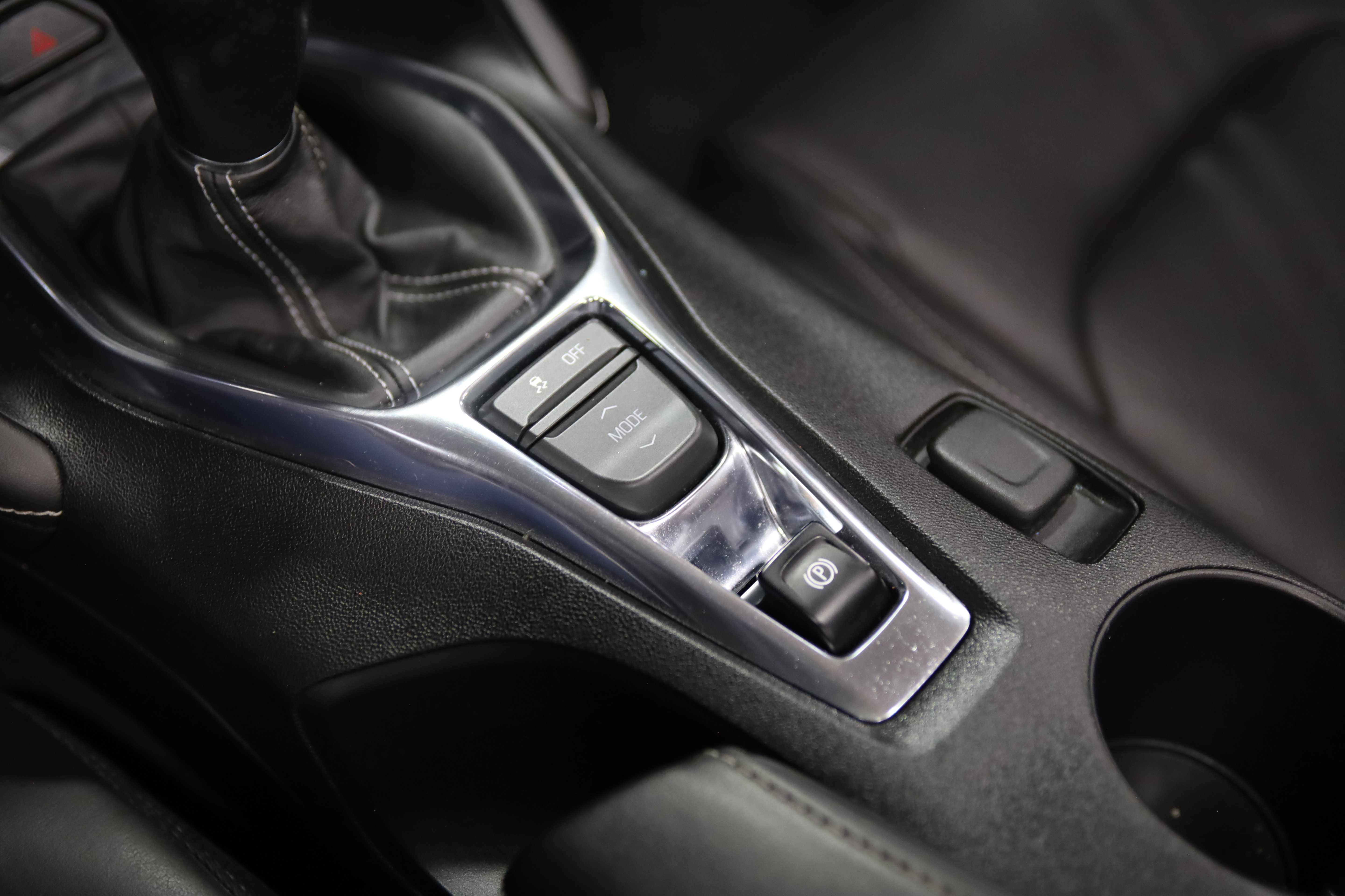 Used 2017 Chevrolet Camaro SS RWD image 38