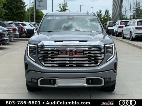 Used 2023 GMC Sierra 1500 Denali w/ Denali Reserve Package AWD/4WD image 9