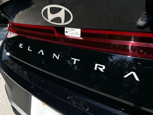 New 2025 Hyundai Elantra Sport image 7