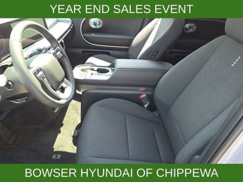 New 2026 Hyundai Ioniq 9 SE image 4