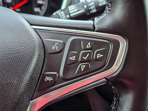 Used 2024 Chevrolet Equinox LT FWD image 23