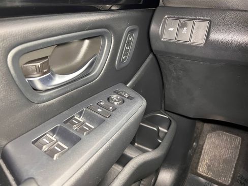 Used 2023 Honda Pilot Touring image 17