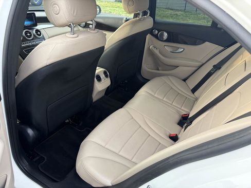 Used 2021 Mercedes-Benz C 300 Sedan w/ Premium Package image 9