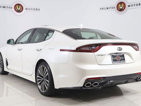 Used 2019 Kia Stinger Premium RWD image 4