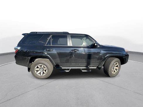 Used 2021 Toyota 4Runner TRD Off-Road image 5