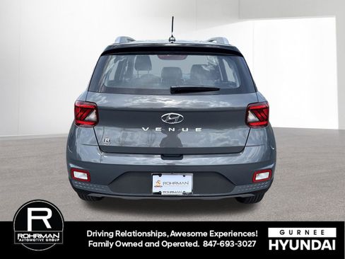 New 2026 Hyundai Venue SEL FWD image 9