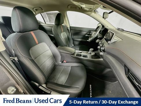 Used 2023 Nissan Sentra SR w/ Midnight Edition Package FWD image 32