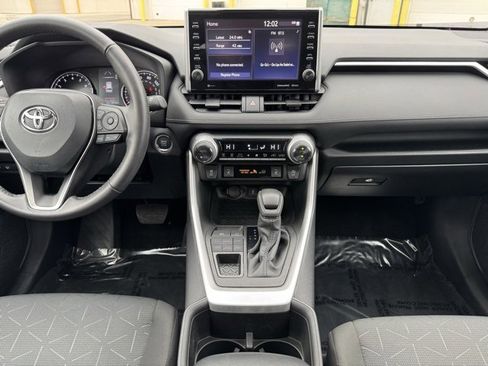 Certified 2022 Toyota RAV4 XLE image 2