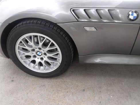 Used 2001 BMW Z3 2.5i RWD image 18