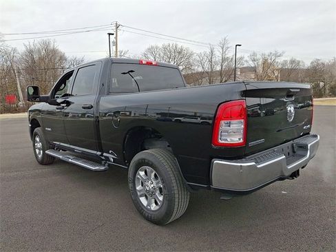 Used 2024 RAM 2500 Big Horn w/ Bed Utility Group image 5