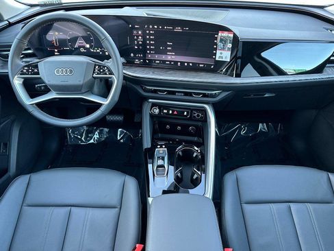 New 2025 Audi Q5 Premium image 12