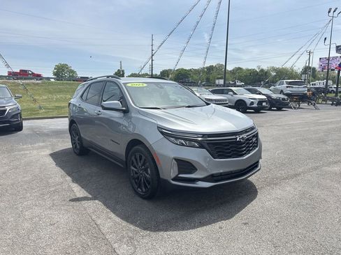 Used 2024 Chevrolet Equinox RS w/ LPO, Floor Liner Package FWD image 15