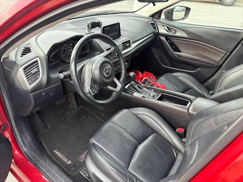 Used 2017 MAZDA MAZDA3 Touring image 5