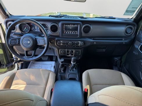 Used 2023 Jeep Wrangler Unlimited w/ Cold Weather Group image 17