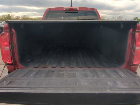 Used 2019 Chevrolet Colorado LT w/ LT Convenience Package AWD/4WD image 23