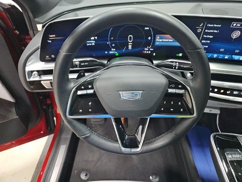 Used 2024 Cadillac Lyriq Sport RWD image 6