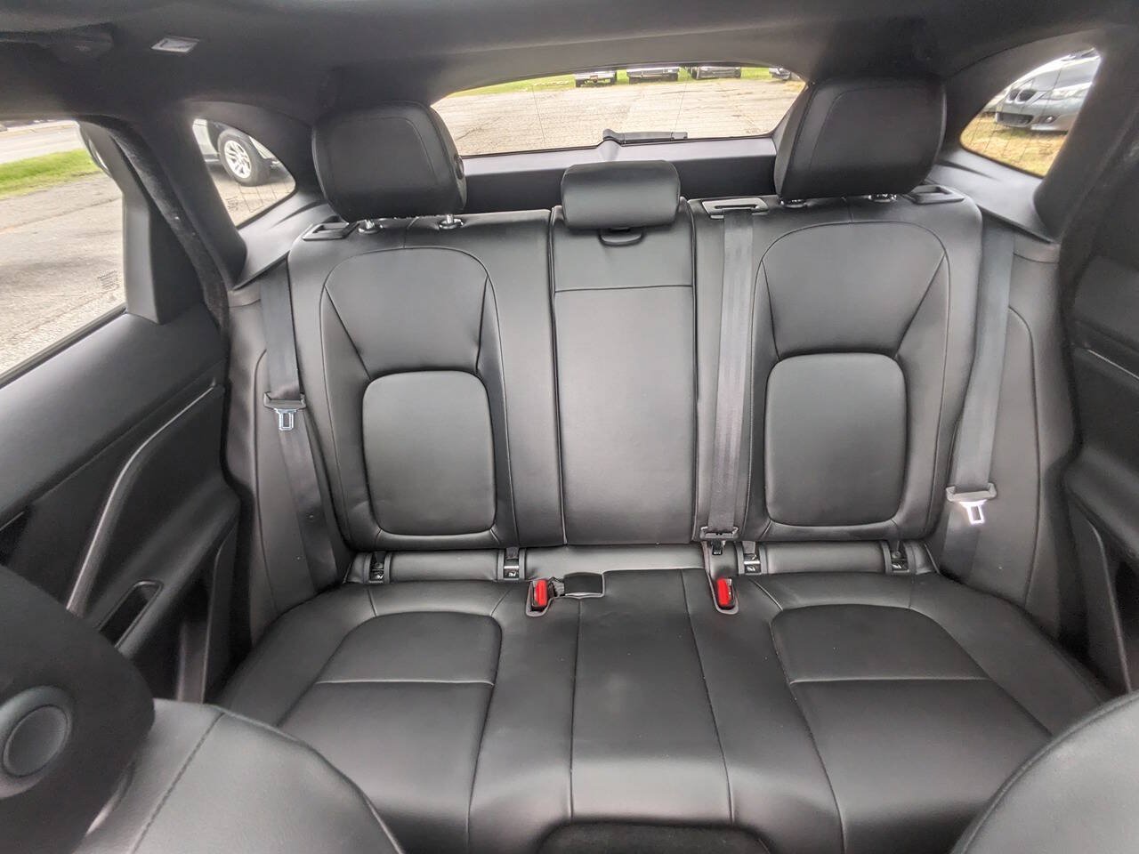 Used 2017 Jaguar F-PACE Premium AWD/4WD image 38