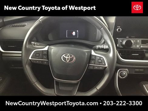 Certified 2024 Toyota Grand Highlander XLE image 11