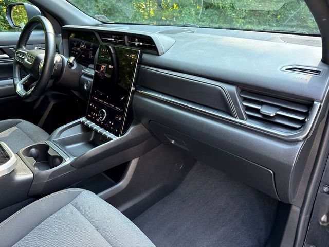Used 2025 GMC Terrain Elevation AWD/4WD image 32