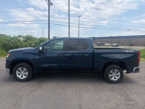 Certified 2023 Chevrolet Silverado 1500 LT AWD/4WD image 2