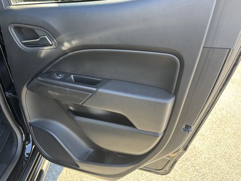 Used 2022 Chevrolet Colorado ZR2 image 22