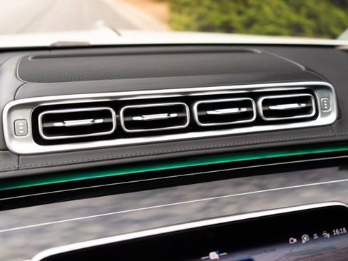 Used 2023 Mercedes-Benz Maybach S 580 4MATIC image 35