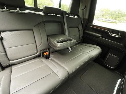 Used 2024 GMC Sierra 2500 Denali w/ Denali Reserve Package AWD/4WD image 35