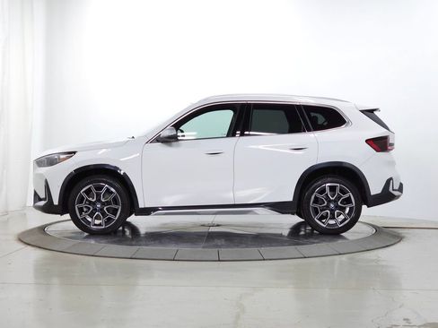 Used 2023 BMW X1 xDrive28i w/ Convenience Package AWD/4WD image 2