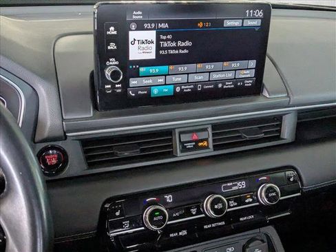 Used 2024 Honda Pilot EX-L image 12