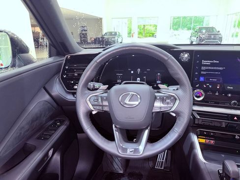 Certified 2026 Lexus TX 500h AWD w/ Technology Package image 19