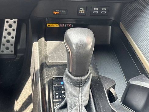 Used 2025 Toyota Camry SE FWD image 15