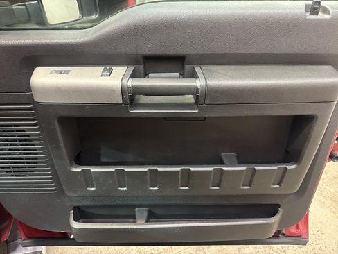 Used 2015 Ford F250 Lariat w/ Chrome Package AWD/4WD image 21
