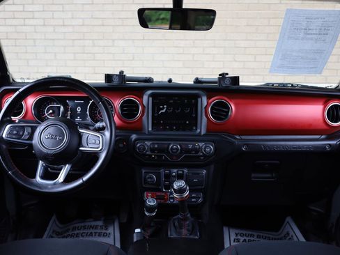 Used 2022 Jeep Wrangler Unlimited Rubicon AWD/4WD image 28