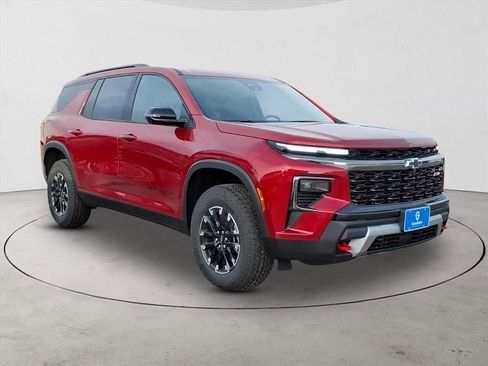 New 2026 Chevrolet Traverse Z71 w/ Driver Confidence Package image 3