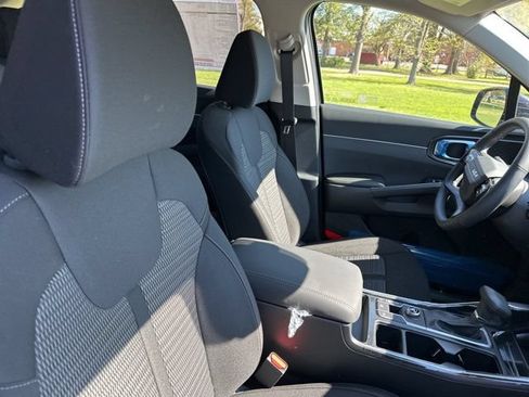 New 2026 Kia Sorento LX FWD image 26