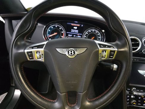 Used 2016 Bentley Continental GT image 3