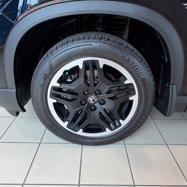 New 2026 Honda Pilot Touring image 9