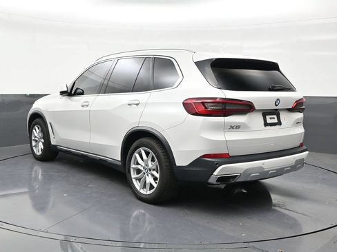 Used 2019 BMW X5 xDrive40i w/ Convenience Package AWD/4WD image 3